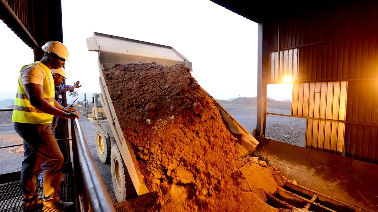 Eramet, un groupe sous pression… Mais qui tient sur ses fondamentaux africains