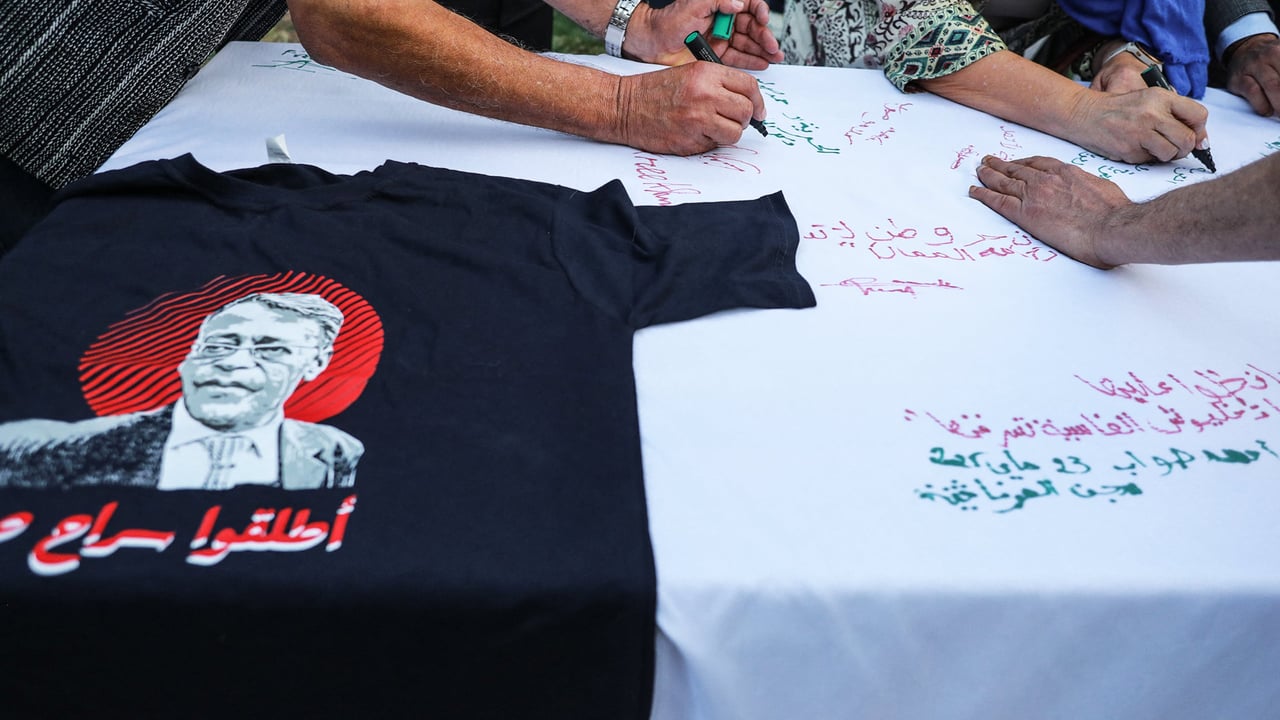 Tunisie : Jawher Ben Mbarek, Ahmed Souab, Sonia Dahmani, Mourad Zeghidi… Les réactions aux condamnations d’opposants se multiplient