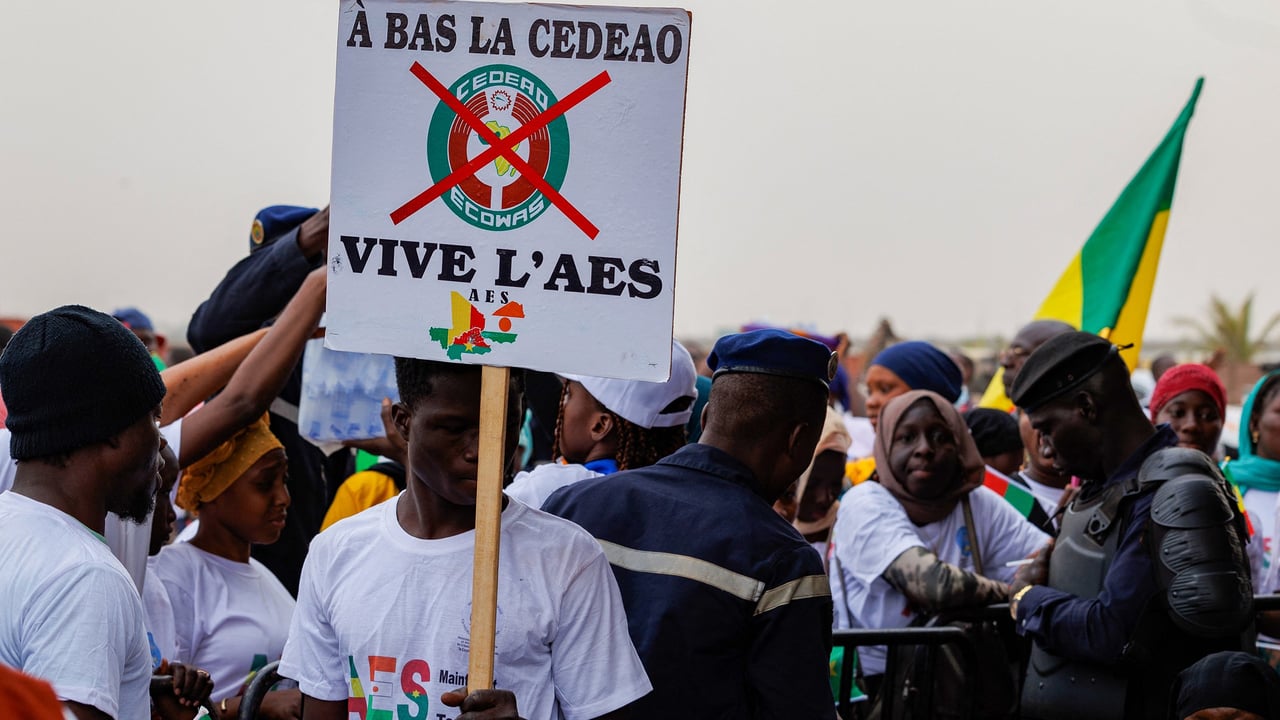 Entre la Cedeao et l’AES, l’impossible dialogue