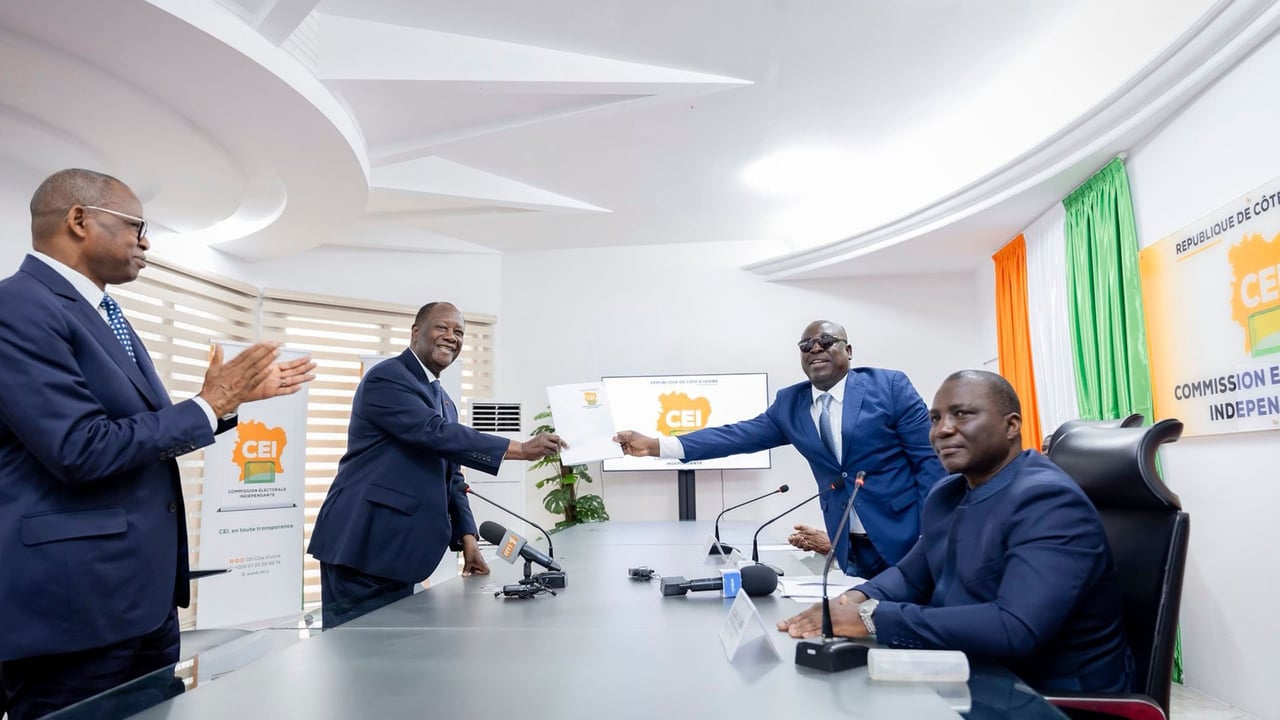 Présidentielle en Côte d’Ivoire : une cinquantaine de candidatures déposées, dont celles de Ouattara, Thiam et des Gbagbo