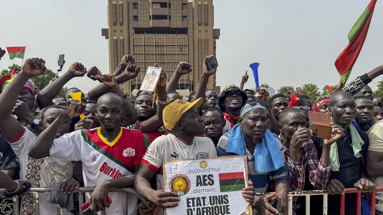 Ne nous y trompons pas : l’AES fait encore rêver les Africains – par François Soudan