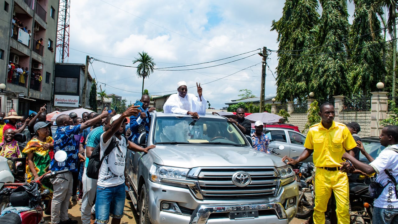 « Nous allons les mettre dehors ! » : Tchiroma Bakary défie une dernière fois Biya avant la présidentielle au Cameroun