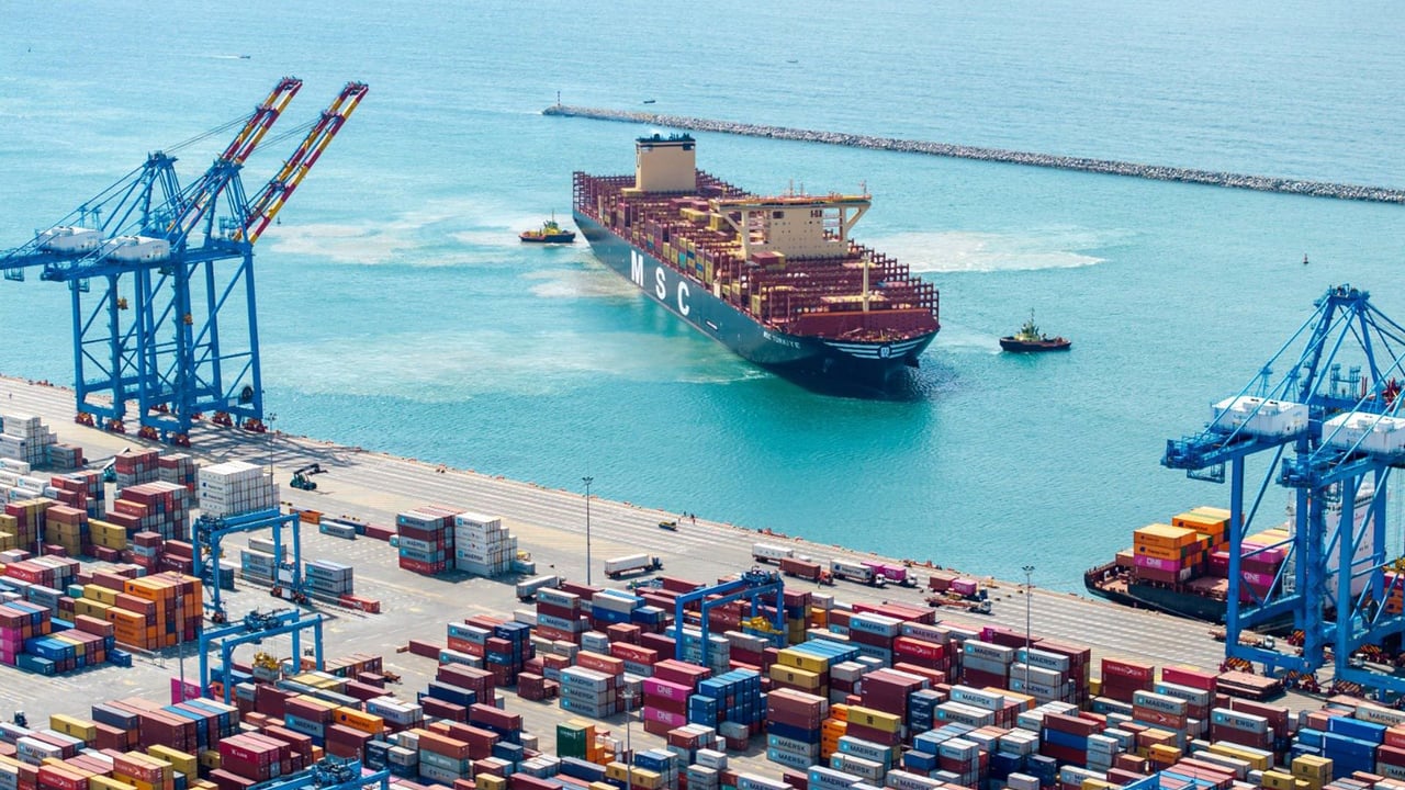 Port : comment Tema talonne Abidjan pour capter les flux du Sahel