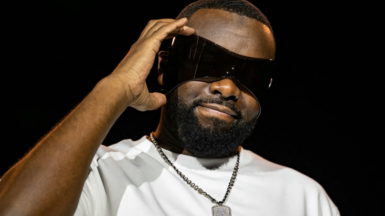 Le rappeur Gims en garde à vue à Paris dans une affaire de blanchiment en bande organisée