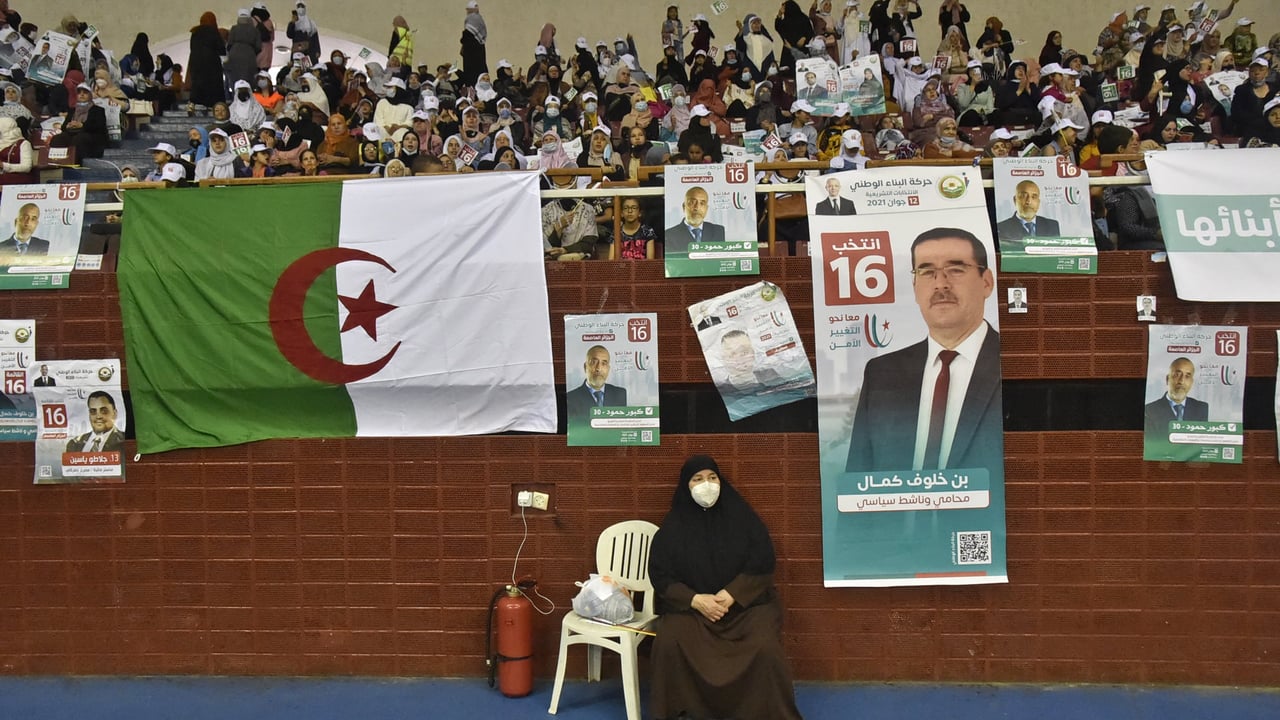 Algérie : 14 partis privés d’élections législatives
