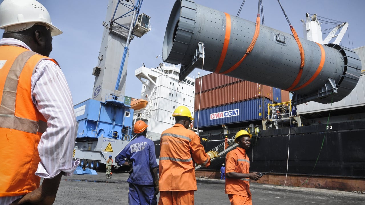 Comment le boom minier guinéen engorge le port de Conakry