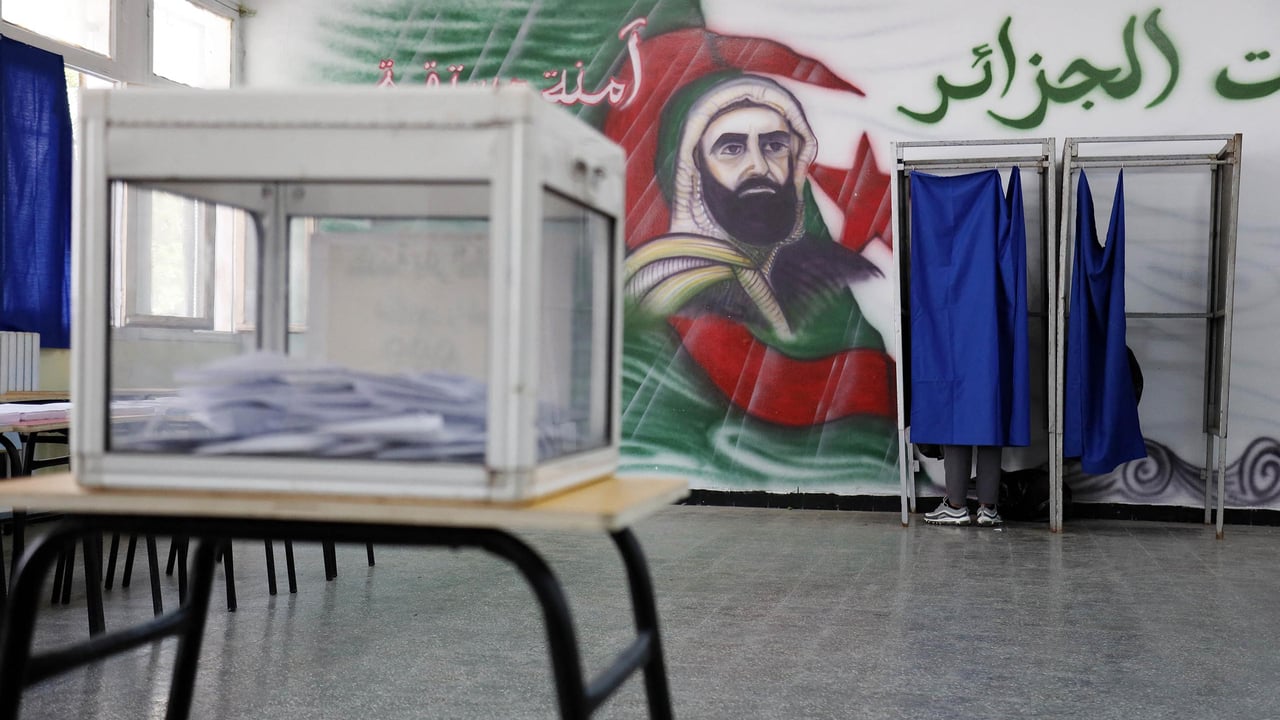 Législatives en Algérie : le FLN en tête d’un scrutin marqué par une abstention record