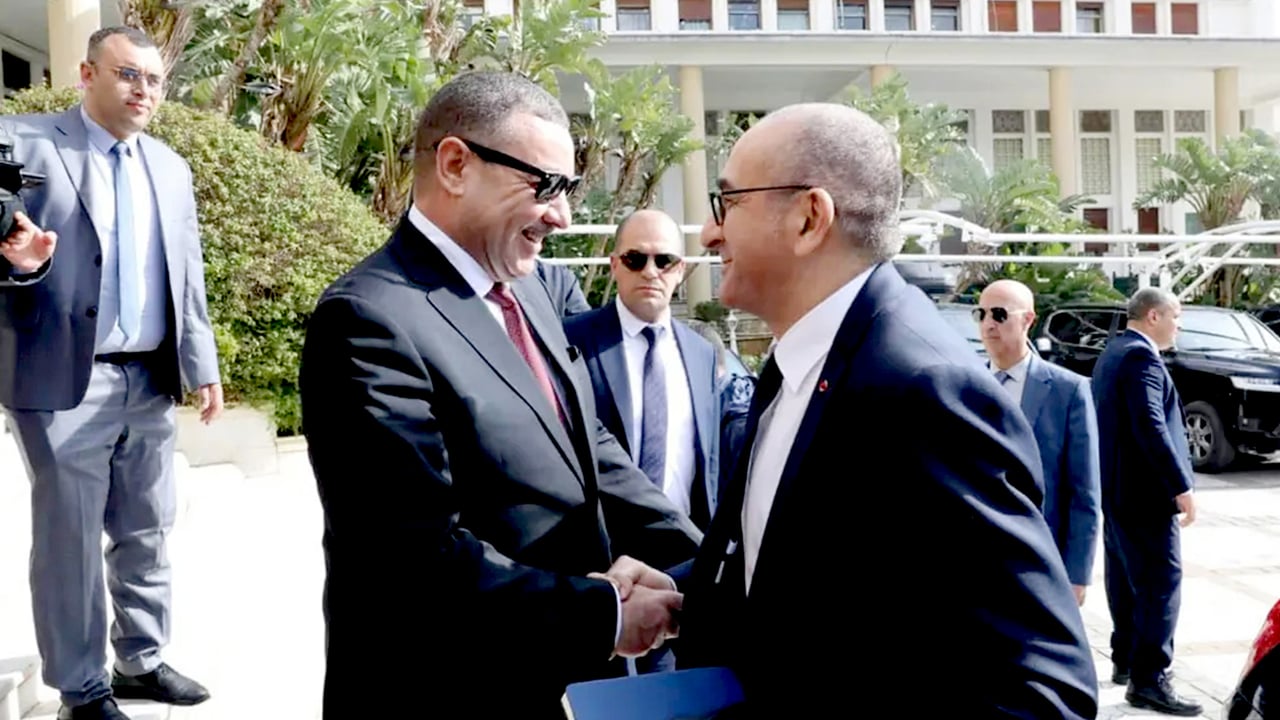 Nouvelle visite ministérielle, ambassadeurs : la détente franco-algérienne se précise