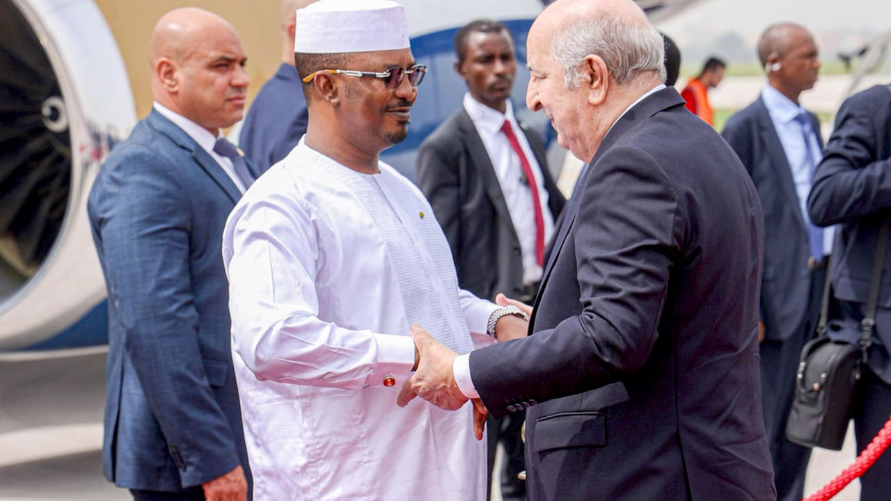 Mahamat Idriss Déby Itno à Alger : le Tchad joue la carte de l’équilibre au Maghreb