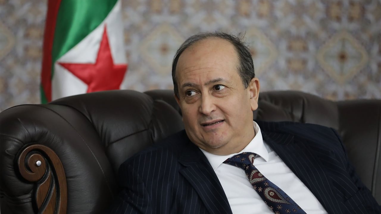 En Algérie, Abdelmadjid Tebboune limoge son Premier ministre et le remplace par Sifi Ghrieb