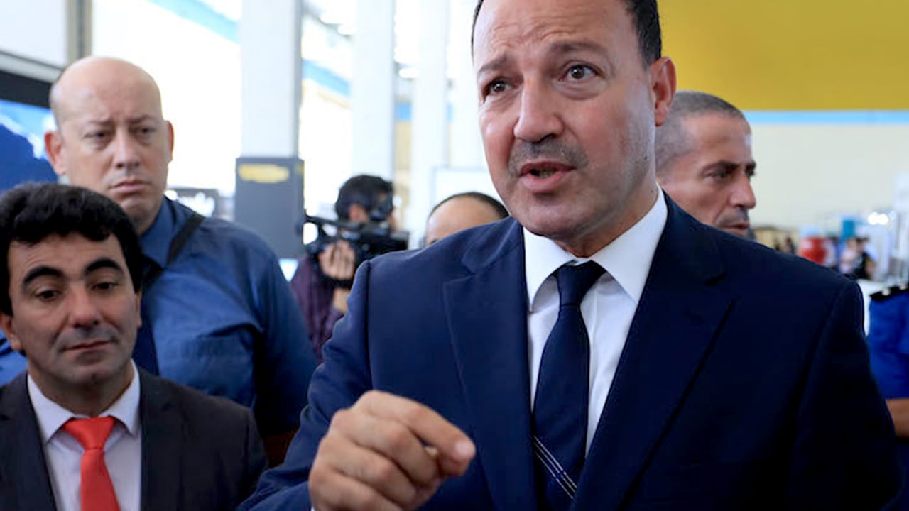 En Algérie, l’ancien ministre Mohamed Hattab nommé médiateur de la République