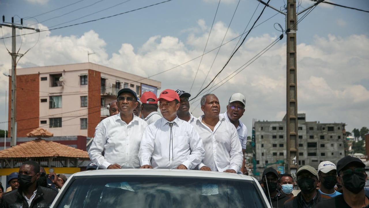 Présidentielle à Madagascar couvrefeu imposé à Antananarivo Jeune