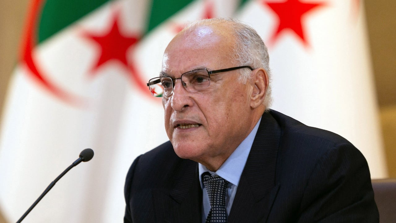 Nouveau gouvernement en Algérie : Ahmed Attaf et Saïd Chengriha maintenus