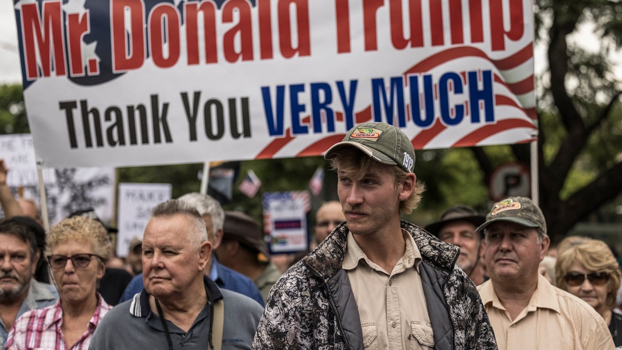 Afrique du Sud : ce que l’on sait du projet de Donald Trump d’offrir l’asile à des Afrikaners