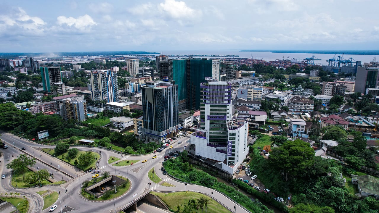Douala À Douala, entre palais, tours et business, Bonanjo tout en puissance