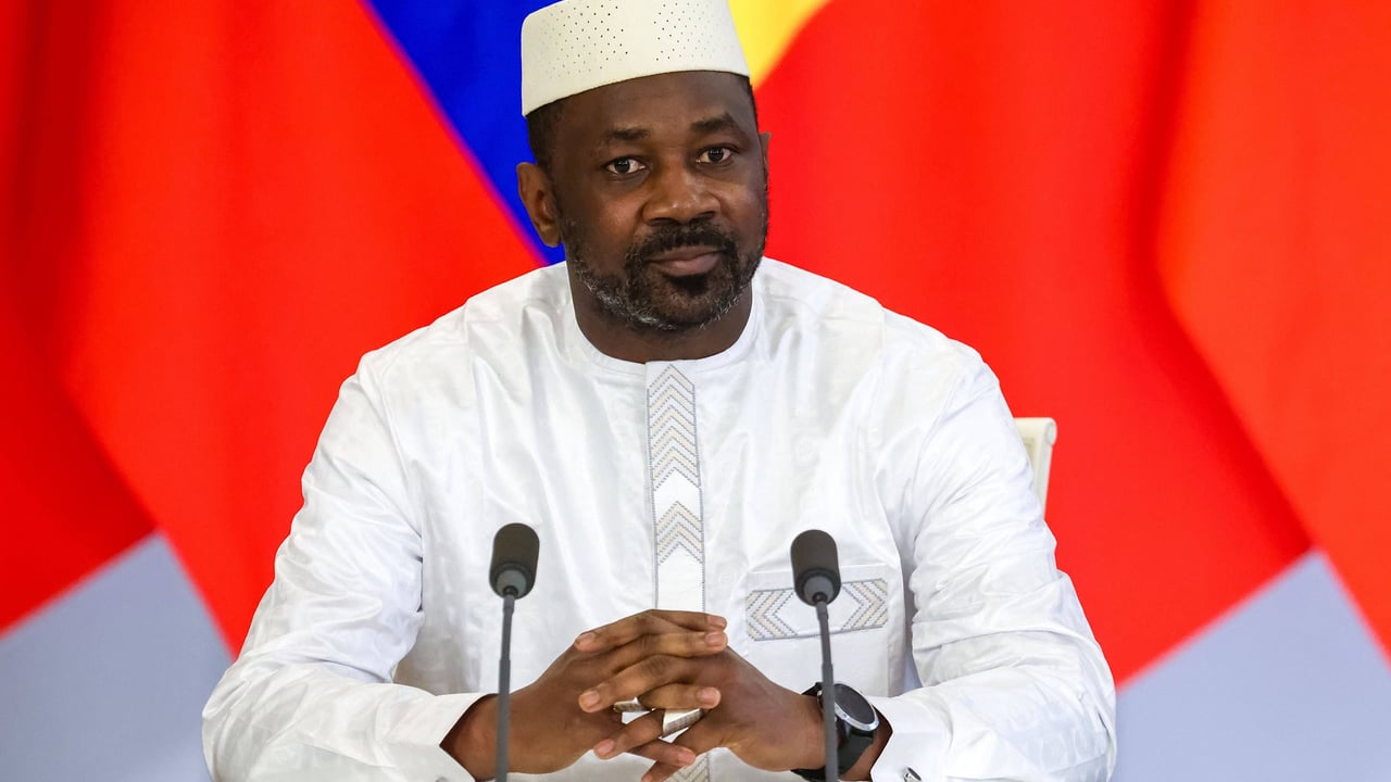 Un agent de la DGSE arrêté au Mali, Ouattara et le quatrième mandat, l’opposition décimée au Cameroun… : les 5 infos qu’il ne fallait pas rater