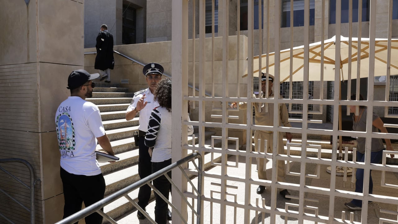 Maroc : la militante féministe Ibtissame Lachgar, jugée pour blasphème, condamnée à 30 mois de prison