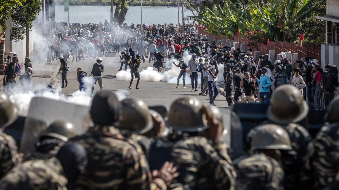 Crise à Madagascar : Andry Rajoelina dénonce une tentative de coup d’État, situation toujours incertaine à Antananarivo