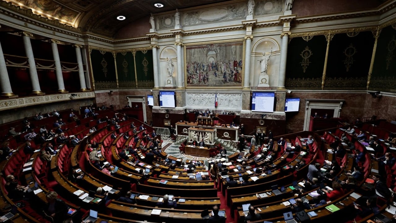 France-Algérie : l’Assemblée nationale française adopte un texte de l’extrême droite contre l’accord de 1968