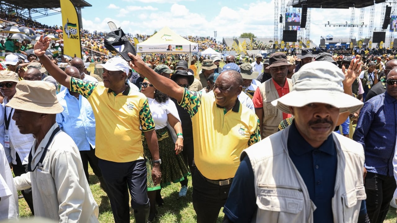 Afrique du Sud : l’ANC doit « se renouveler ou périr », estime Cyril Ramaphosa