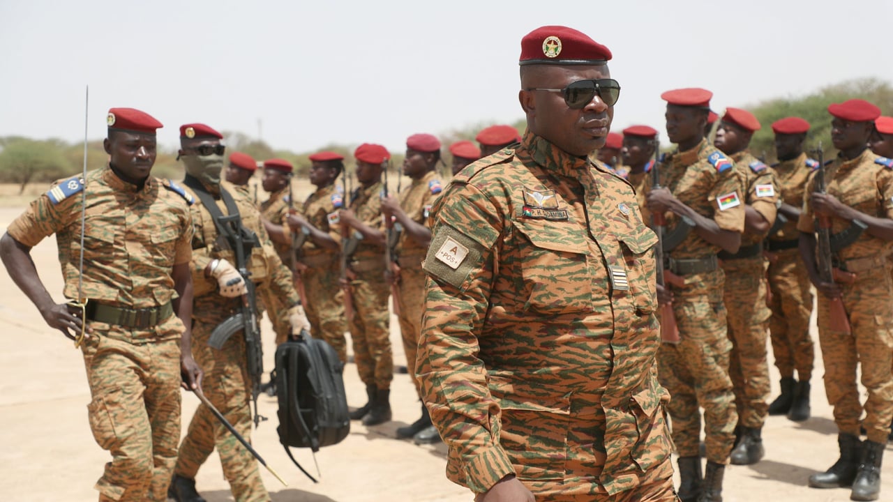 Burkina Faso : expulsé du Togo, Damiba risque-t-il la peine de mort ?