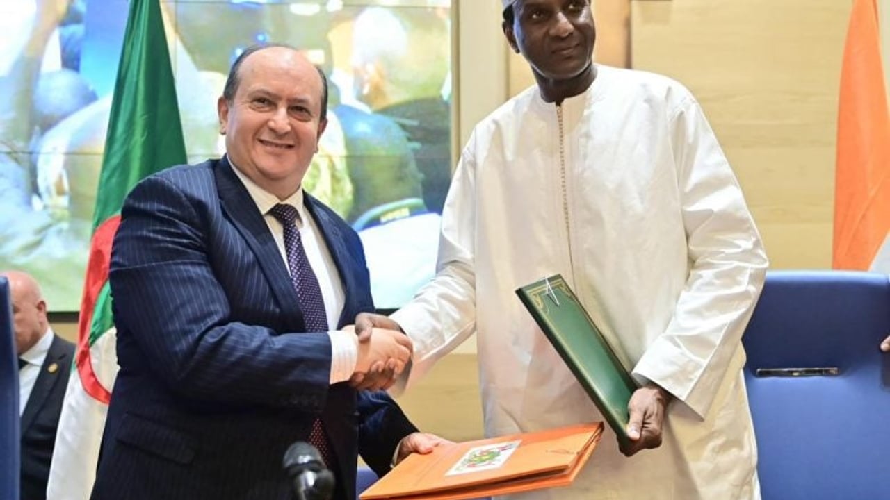 Premier ministre algérien à Niamey : « La sécurité de l’Algérie est la sécurité du Niger et la sécurité du Niger est la sécurité de l’Algérie »