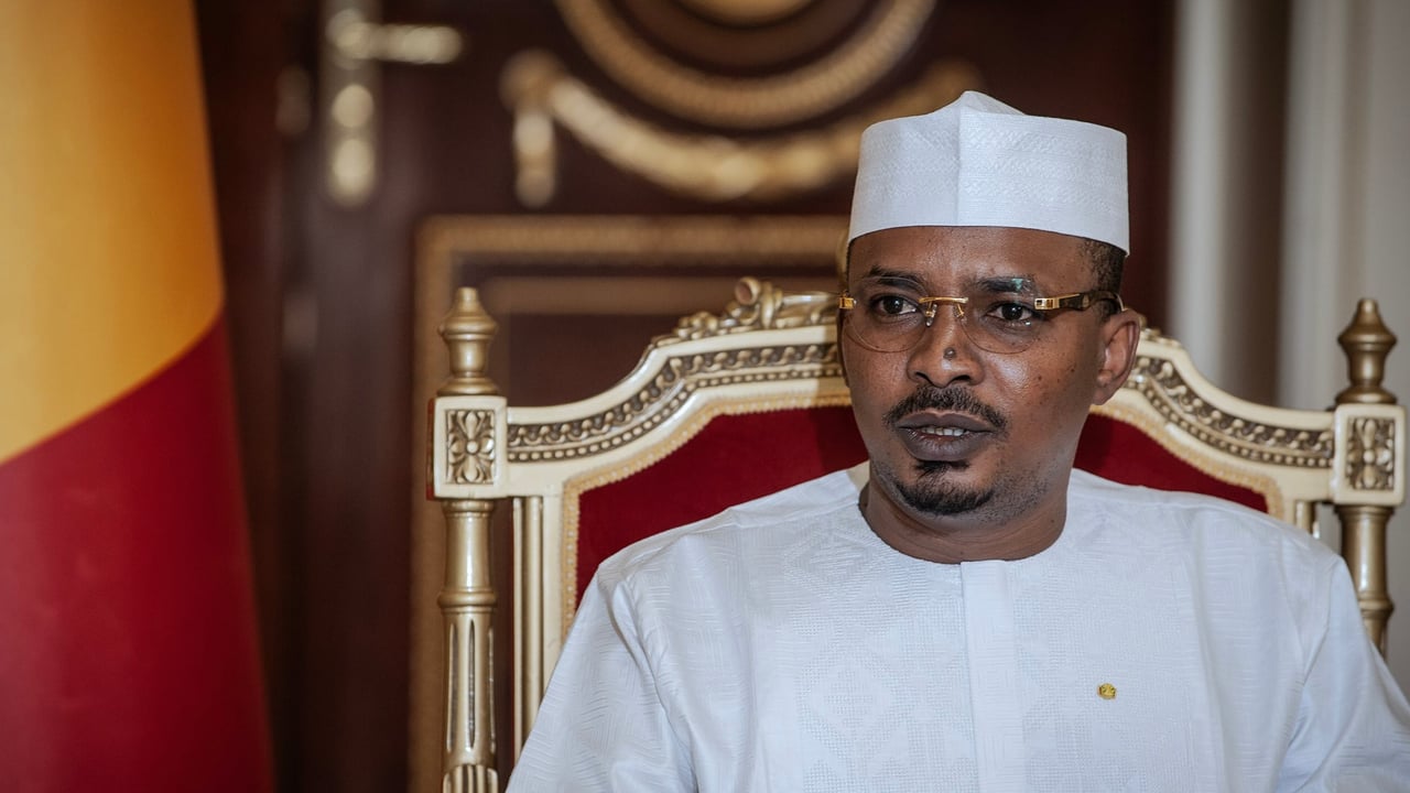 Au Tchad, Déby Itno remanie le gouvernement, le Pétrole revient à Fatima Haram Acyl