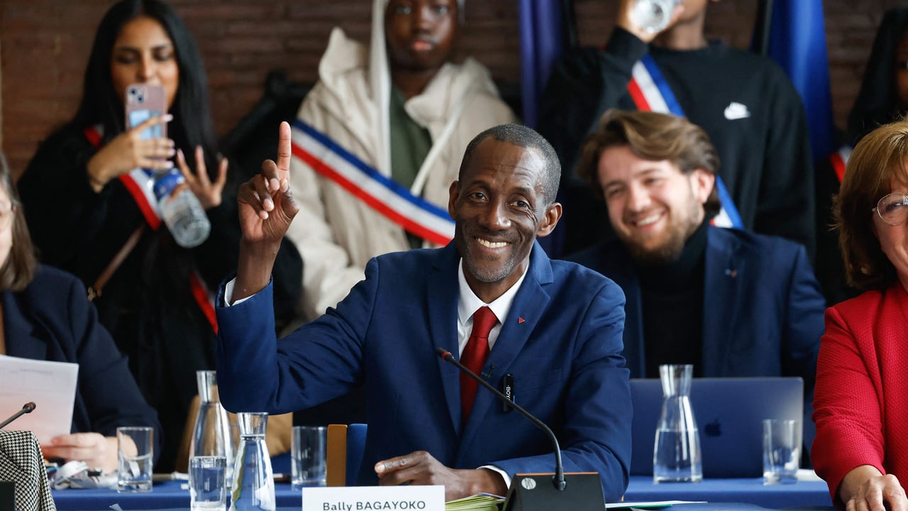 Bally Bagayoko, maire de Saint-Denis : un succès électoral qui résonne jusqu’au Mali