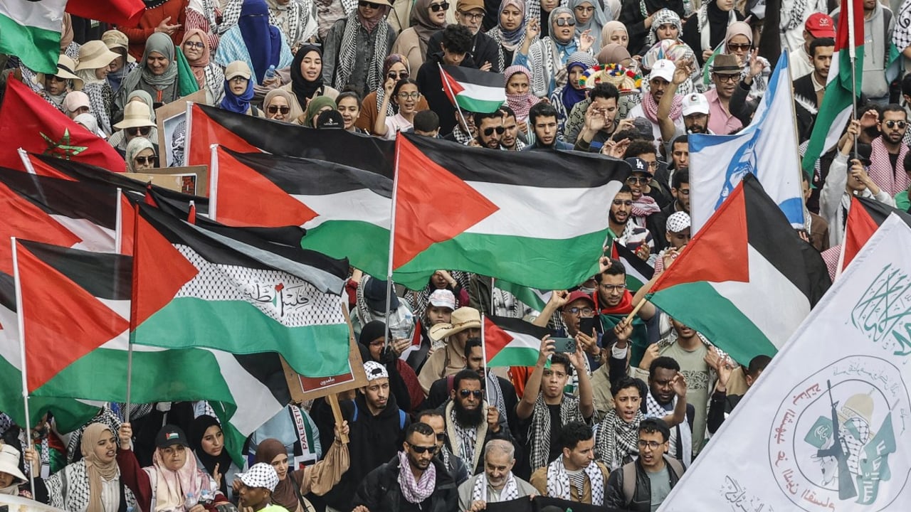 Des milliers de Marocains manifestent en soutien aux Palestiniens