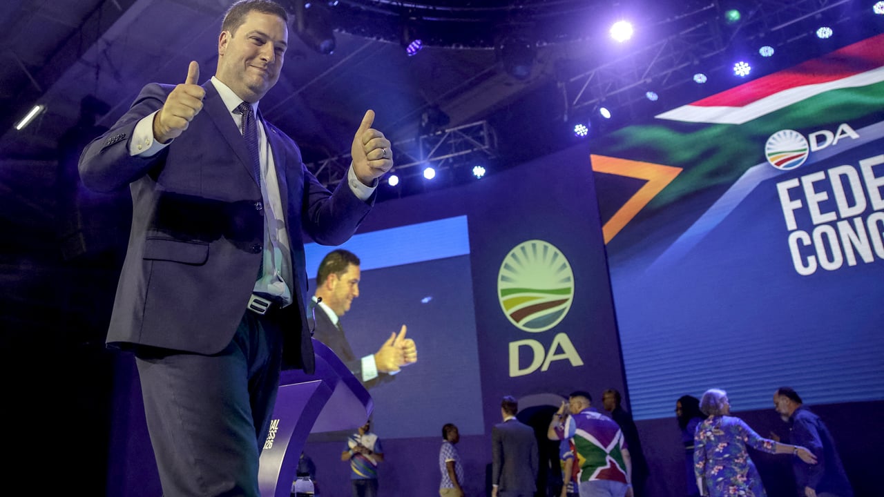 Afrique du Sud : 10 choses à savoir sur Geordin Hill-Lewis, nouveau chef du premier parti d’opposition