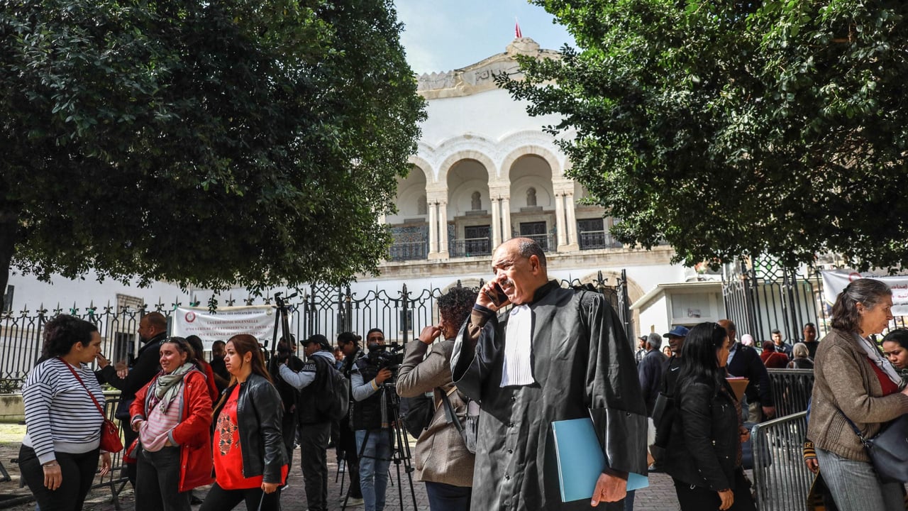 Tunisie : Ayachi Zammel et Wadie Jary graciés, Rached Ghannouchi toujours en prison, dans un état « critique »