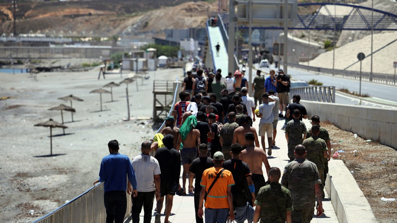 Maroc-Espagne : ce que l’on sait de la crise migratoire de Ceuta