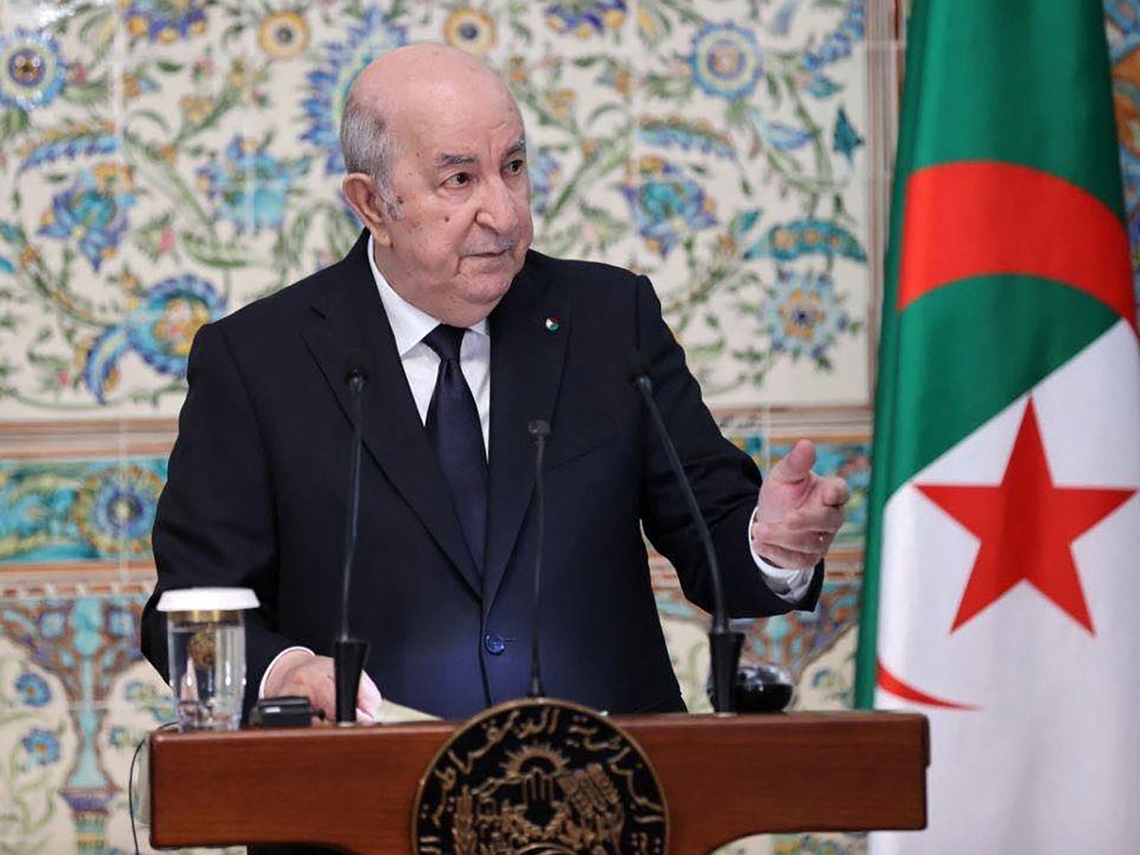 Pourquoi Alger reproche à Paris son manque de coopération dans la  récupération des biens mal acquis