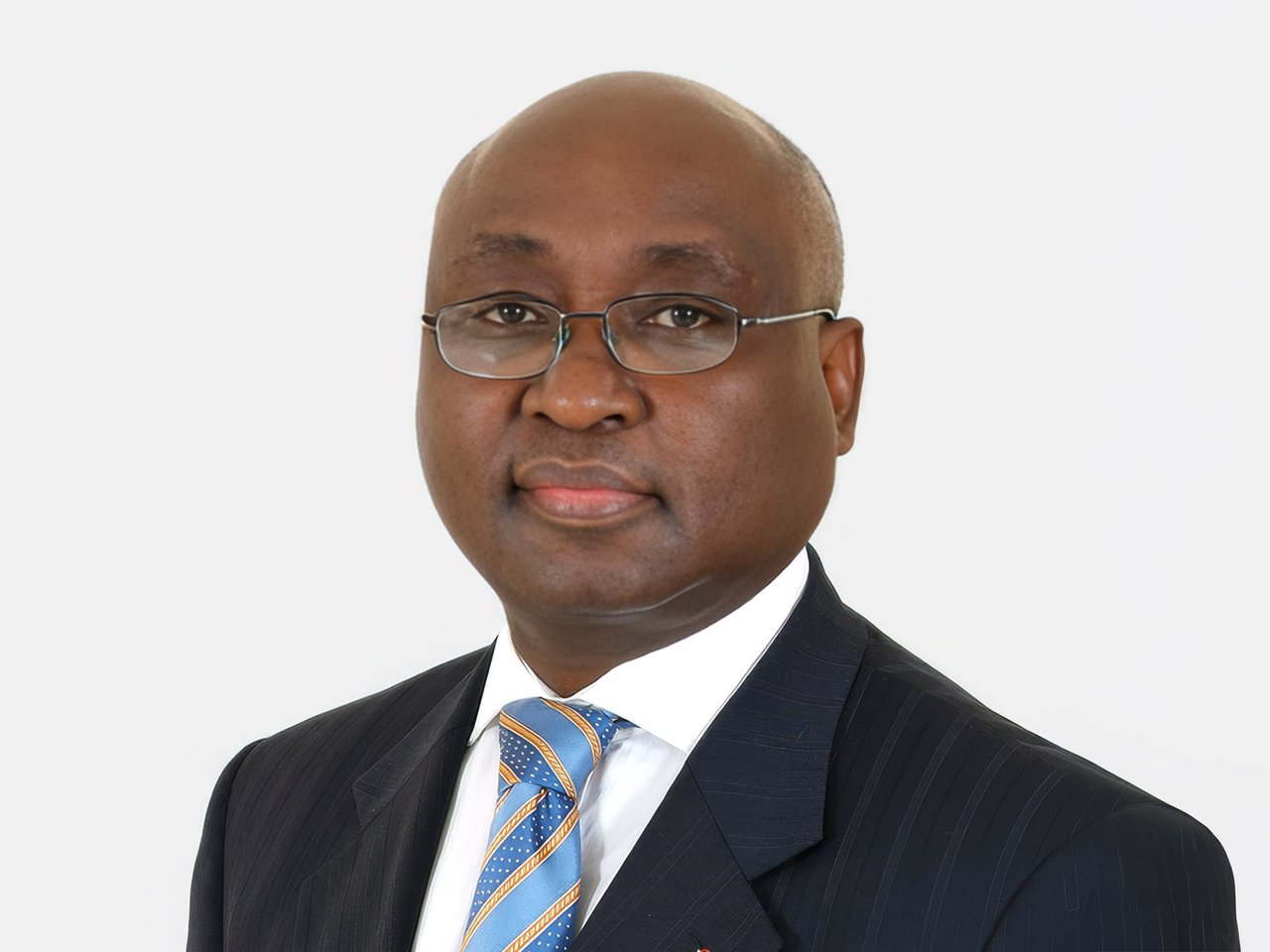 https://prod.cdn-medias.jeuneafrique.com/cdn-cgi/image/q=auto,f=auto,metadata=none,width=1280,height=960,fit=cover/https://prod.cdn-medias.jeuneafrique.com/medias/2026/06/25/jad20260625-panafricain-eco-grand-portrait-donald-kaberuka.jpg