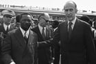 Valéry Giscard d’Estaing et Jean Bedel Bokassa, le 6 mars 1975 à Bangui. © /AP/SIPA