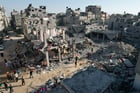 Destructions causées par une attaque israélienne sur Khan Yunes, à Gaza, le 25 octobre 2023. © Mohammed Fayq/Anadolu via AFP