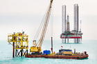 En 2019, 254 millions de dollars ont été investis dans le domaine de l’exploration. Ici, la plate-forme pétrolière d’Ecumed au large de Zarzis, dans le sud-est tunisien. © Kamel Agrebi/ www.imagesdetunisie.com