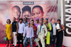 L’équipe de la série burkinabè « De plus en plus loin ». © Canal+ International