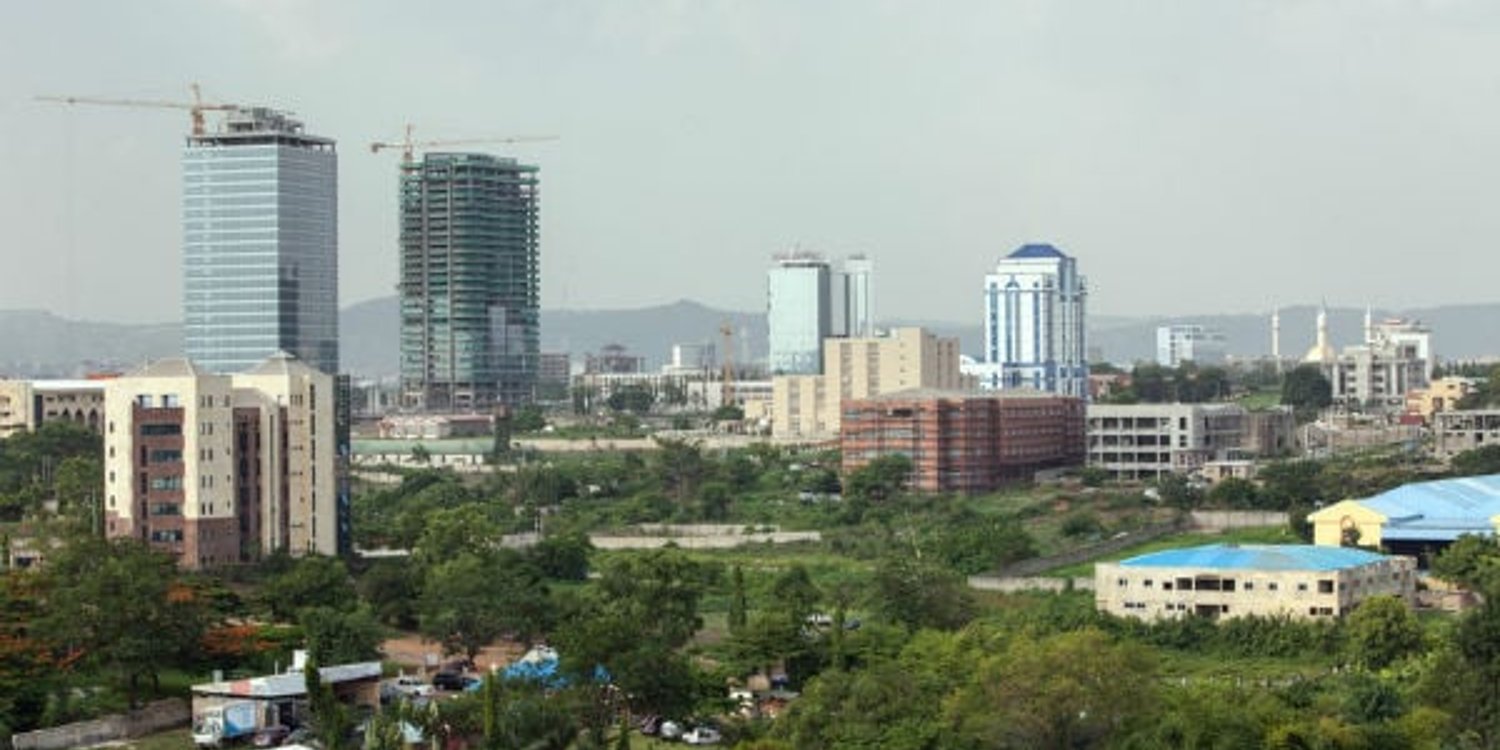Une vue d’Abuja. © Gwenn Dubourthoumieu pour JA