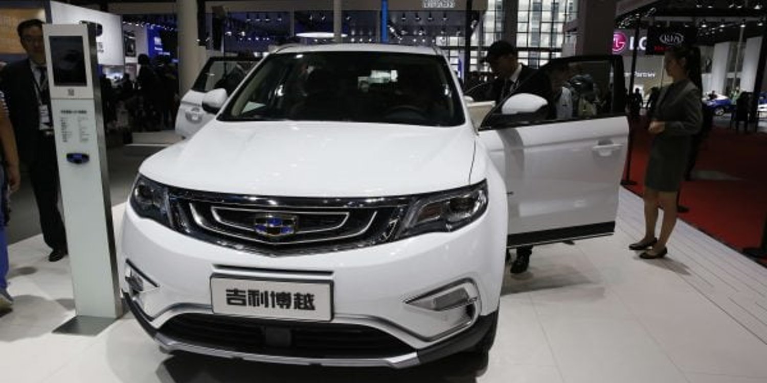 Un SUV Geely au salon de l’automobile en Chine © Ng Han Guan/AP/SIPA