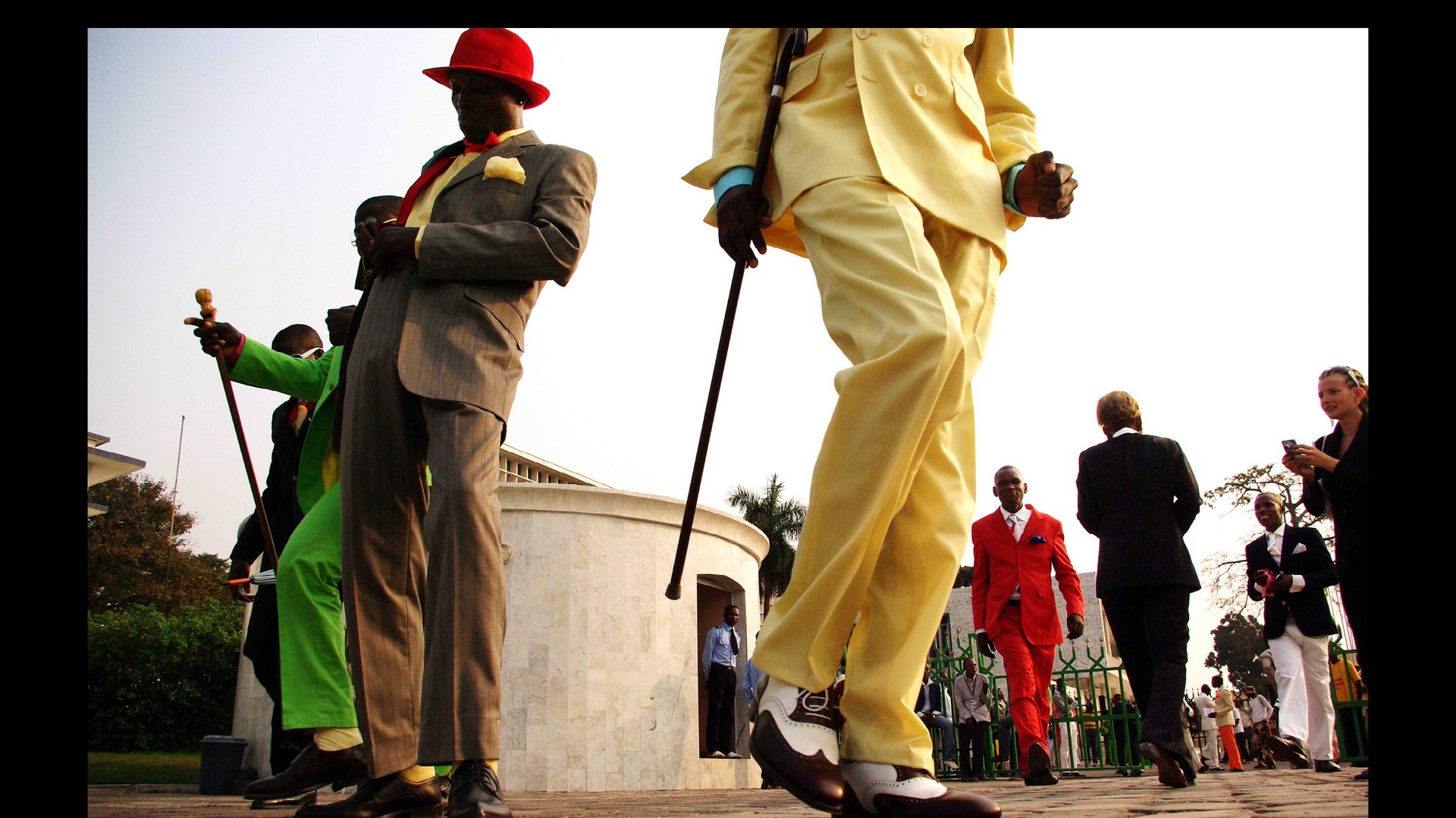 Sapeurs de Bacongo, Brazzaville en 2008. © Baudouin Mouanda.