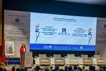 Amina Bouayach, présidente du Conseil national des droits de l’homme du Maroc, lors d’une conférence sur l’universalité des droits humains, à Rabat, le 7 décembre 2023. © MAP