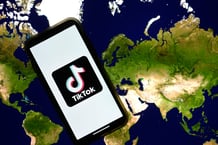 TikTok comptait 1,562 milliard d’utilisateurs actifs dans le monde en janvier 2024 (source : Statista). © Janerik Henriksson / TT News Agency via AFP