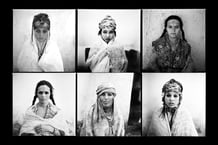 Femmes Algériennes 1960, photos d’identité, commandées par l’armée française à la fin de la guerre d’Algérie, dans les villages de regroupement. © Marc Garanger/Aurimages via AFP.