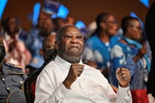 L’ancien président ivoirien Laurent Gbagbo lors de la convention de son parti, le PPA-CI, qui l’a officiellement désigné candidat à la présidentielle de 2025, à Abidjan, le 10 mai 2024. © Sia KAMBOU / AFP