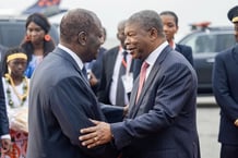 Arrivée du Président de la République d’Angola, João Lourenço, ce mercredi 26 juin, dans le cadre d’une visite officielle de 48 heures en Côte d’Ivoire. © Facebook Alassane Ouattara
