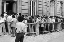 Travailleurs immigrés à Paris, 1981. © Keystone-France/Gamma-Rapho