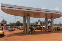 Station service, le 20 août 2022 à Yaoundé, au Cameroun. © Daniel Beloumou Olomo/AFP
