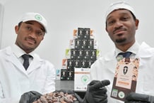 Les chocolatiers Jonathan et Sébastien Ayimambenwe, à Libreville, en 2022. © DR