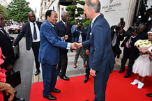 Le président camerounais Paul Biya, lors de son arrivée au Four Seasons Hôtel George V, le 24 juillet à Paris. © PRESIDENCE DE LA RÉPUBLIQUE DU CAMEROUN